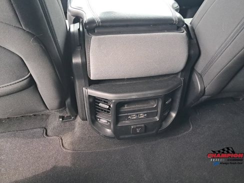 Used 2020 RAM 1500 Big Horn AWD/4WD image 21