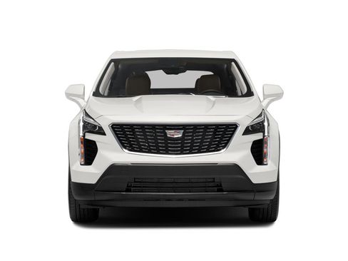 Used 2023 Cadillac XT4 Luxury w/ Cold Weather Package image 4
