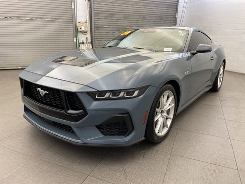 Used 2024 Ford Mustang GT Premium image 8