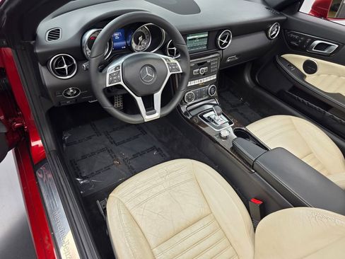 Used 2016 Mercedes-Benz SLK 300 image 11