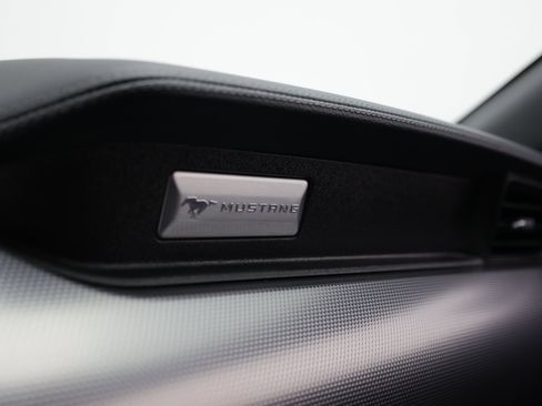 Used 2021 Ford Mustang GT RWD image 28
