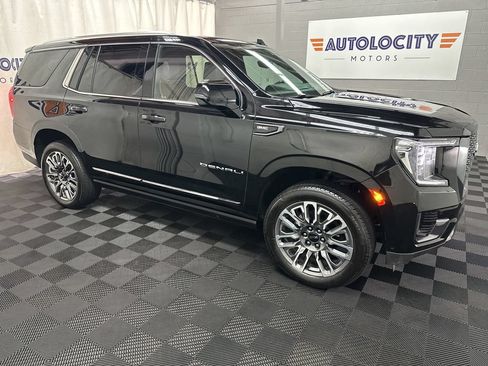 Used 2024 GMC Yukon Denali Ultimate AWD/4WD image 2