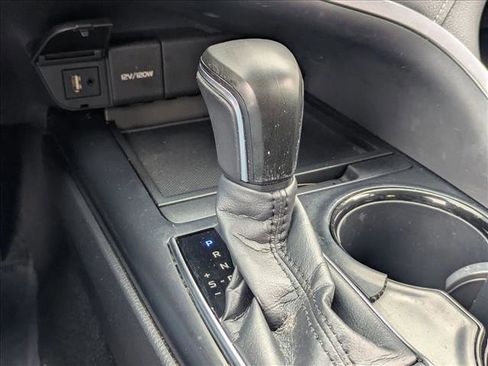 Used 2018 Toyota Camry SE image 11