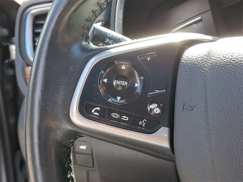 Used 2022 Honda CR-V Touring image 23