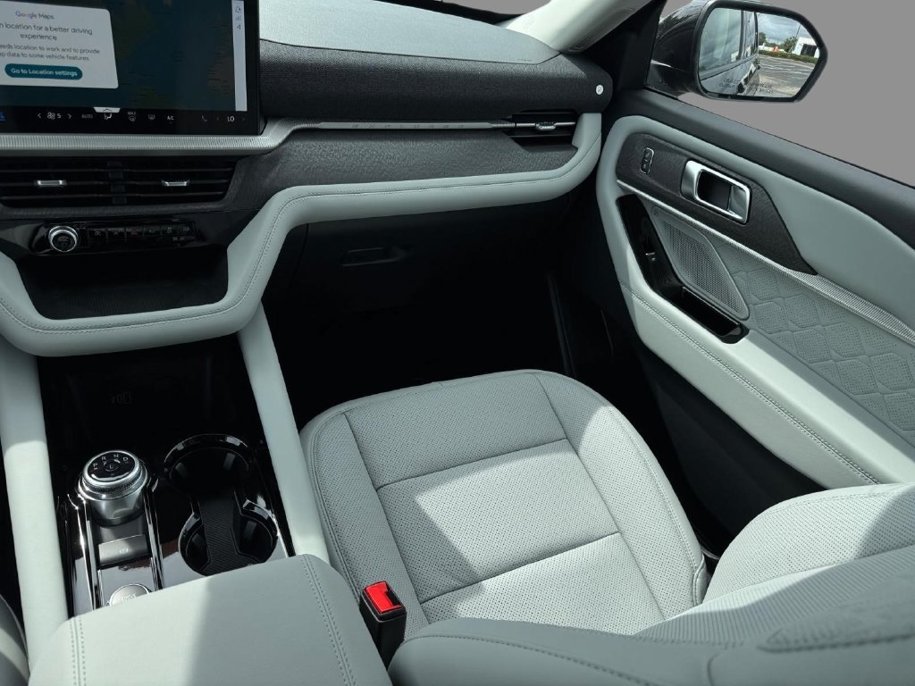 New 2026 Ford Explorer Platinum w/ LUX Leather Package AWD/4WD image 9