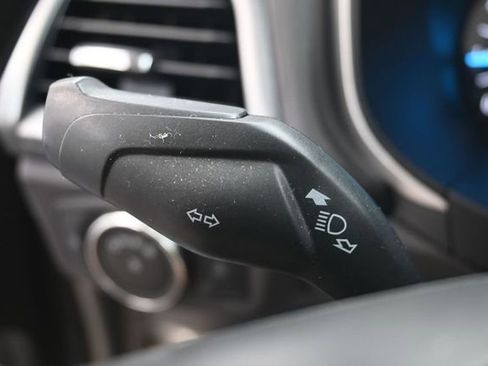 Used 2016 Ford Fusion SE FWD image 16
