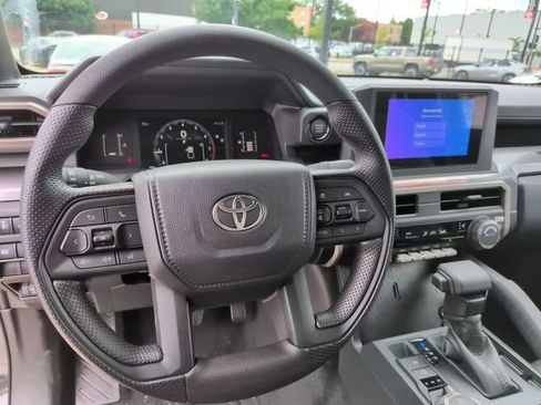 Used 2026 Toyota Tacoma SR5 AWD/4WD image 23