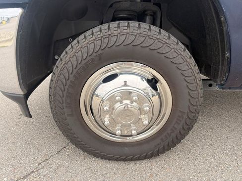 Used 2024 RAM 3500 Tradesman w/ Chrome Appearance Group AWD/4WD image 10
