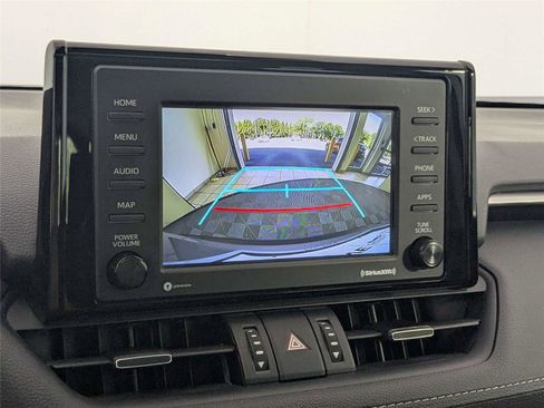 Used 2021 Toyota RAV4 XLE Premium AWD/4WD image 23