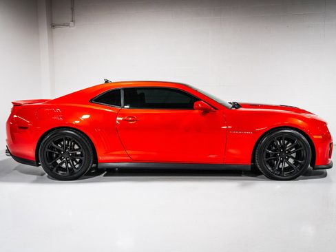 Used 2013 Chevrolet Camaro ZL1 RWD image 2