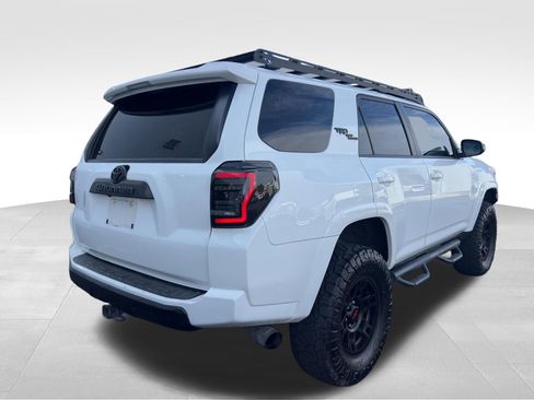 Used 2020 Toyota 4Runner TRD Off-Road Premium w/ Moonroof Package AWD/4WD image 5