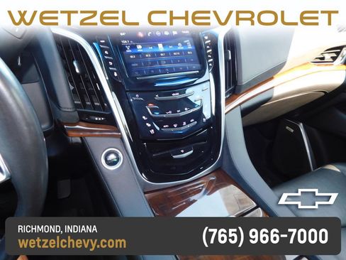 Certified 2020 Cadillac Escalade ESV Premium Luxury AWD/4WD image 48
