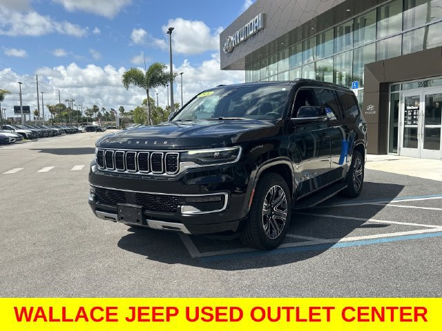 Used 2024 Jeep Wagoneer Series II w/ Flexible Seating Group AWD/4WD image 2