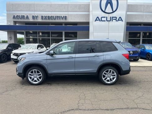 Used 2025 Honda Passport EX-L image 4