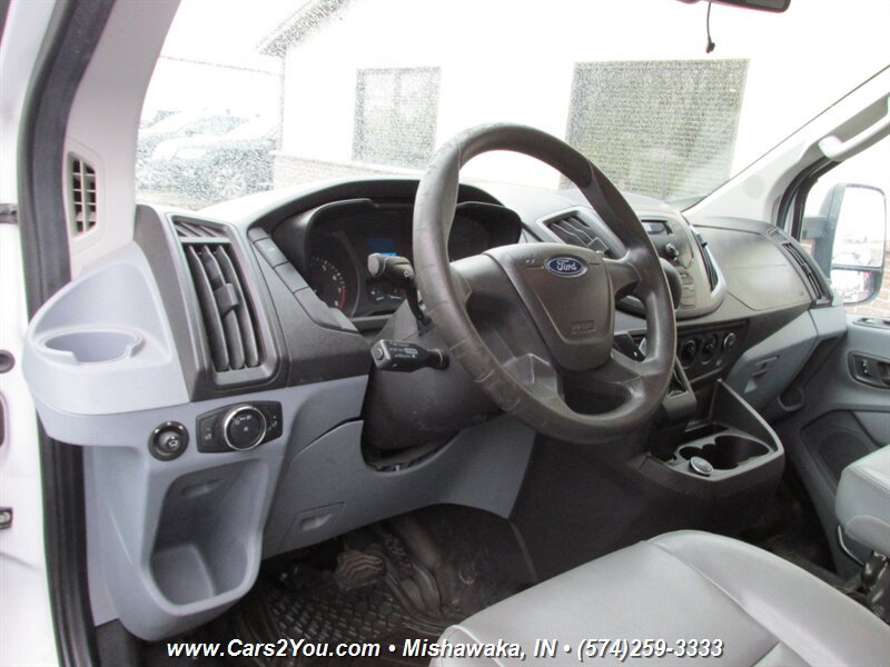 Used 2018 Ford Transit 150 130 Low Roof RWD image 9