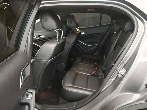 Used 2020 Mercedes-Benz GLA 250 4MATIC image 12