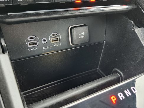 Used 2023 Jeep Grand Cherokee L Limited image 10