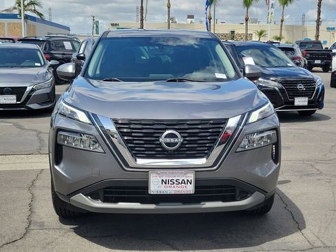 Used 2023 Nissan Rogue SV FWD image 27
