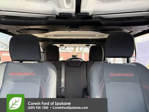 Used 2018 Jeep Wrangler Unlimited Rubicon w/ Cold Weather Group image 34