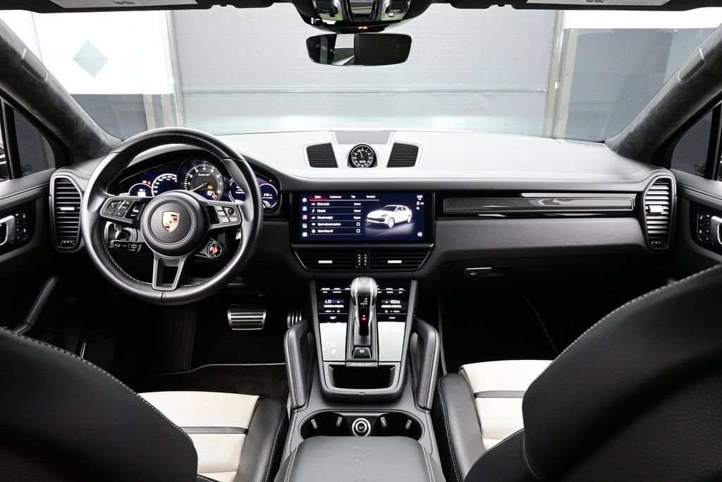 Certified 2023 Porsche Cayenne Turbo GT AWD/4WD image 20
