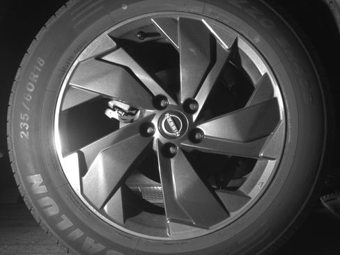 Used 2025 Nissan Rogue SV AWD/4WD image 15