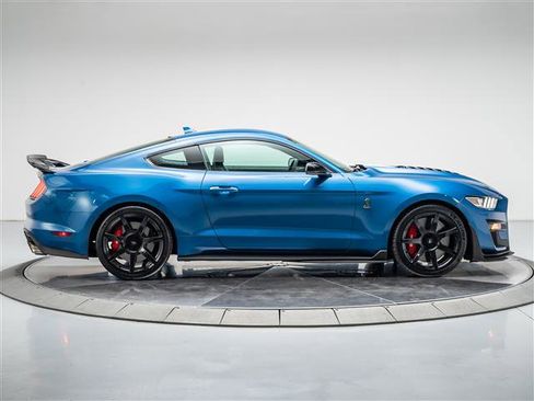 Used 2020 Ford Mustang Shelby GT500 w/ Technology Package RWD image 6