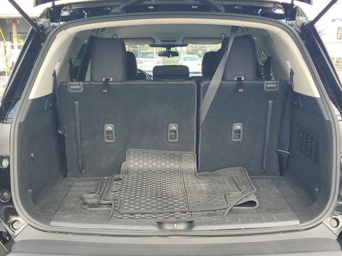Used 2022 Nissan Pathfinder S FWD image 6