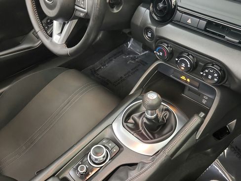 Used 2024 MAZDA MX-5 Miata Sport RWD image 18