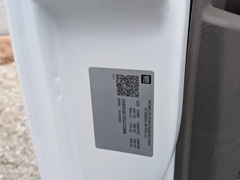 New 2025 Chevrolet Express 3500 w/ Power Convenience Package image 11