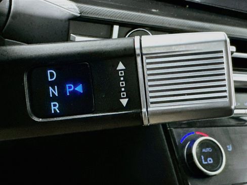 Used 2026 Hyundai Santa Fe SEL FWD image 25