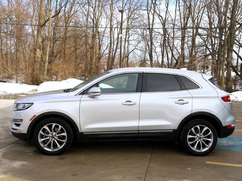 Used 2019 Lincoln MKC Select w/ Select Plus Package image 4