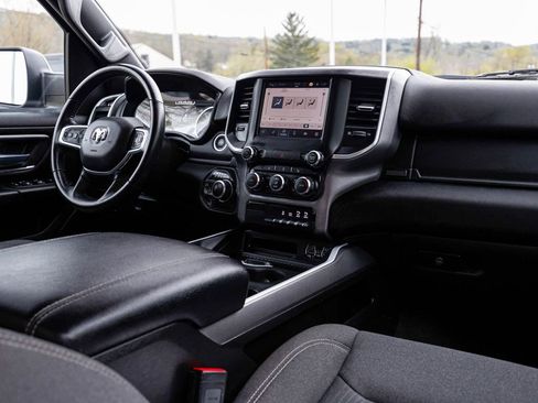 Used 2023 RAM 1500 Big Horn AWD/4WD image 32