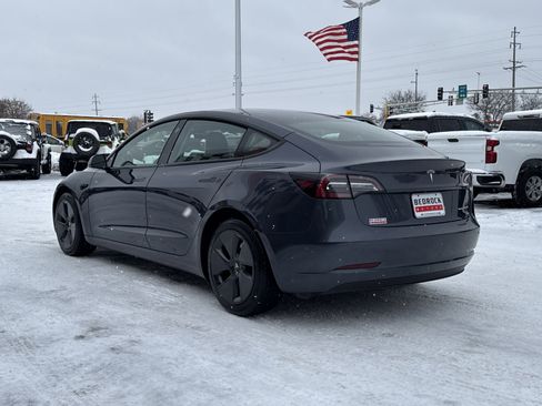 Used 2022 Tesla Model 3 Long Range image 9