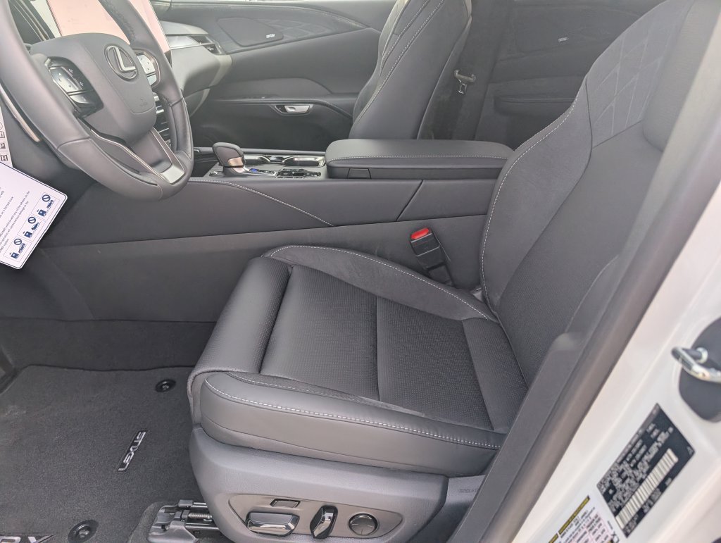 New 2026 Lexus RX 350 AWD w/ Convenience Package image 10