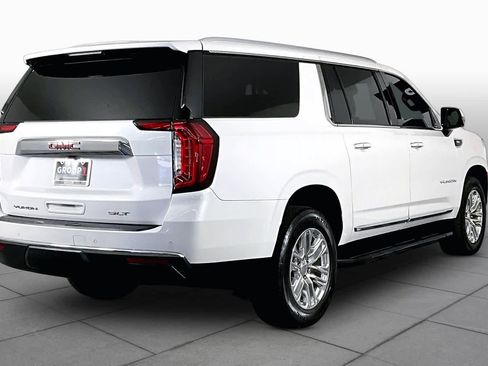 Certified 2023 GMC Yukon XL SLT w/ SLT Premium Package AWD/4WD image 13