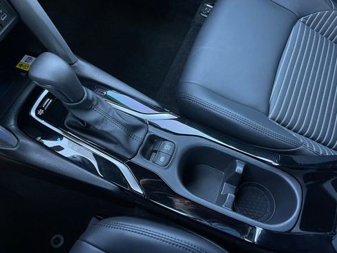 Used 2023 Toyota Corolla Cross XSE w/ Convenience Package image 21