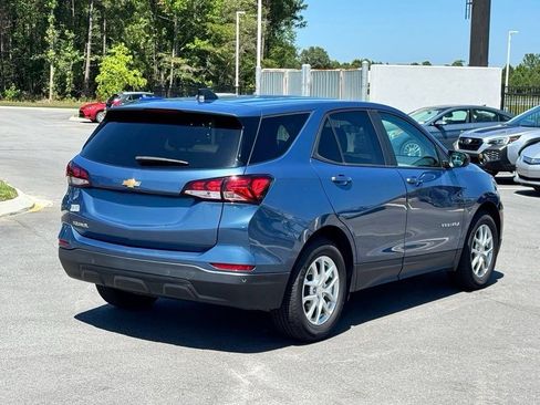 Used 2024 Chevrolet Equinox LS FWD image 9