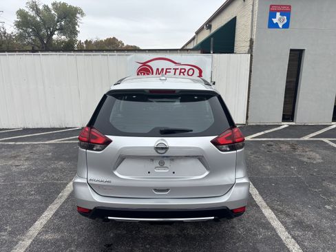 Used 2017 Nissan Rogue S image 7