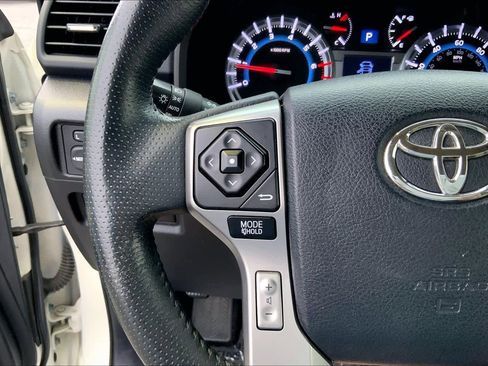 Used 2016 Toyota 4Runner Limited image 23