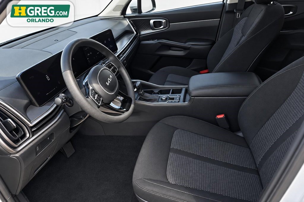 Used 2024 Kia Sorento LX FWD image 10
