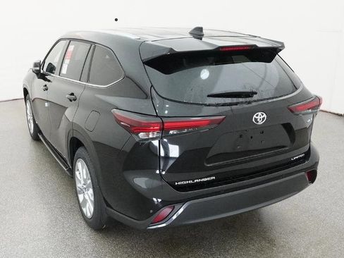 New 2026 Toyota Highlander Limited AWD/4WD image 20