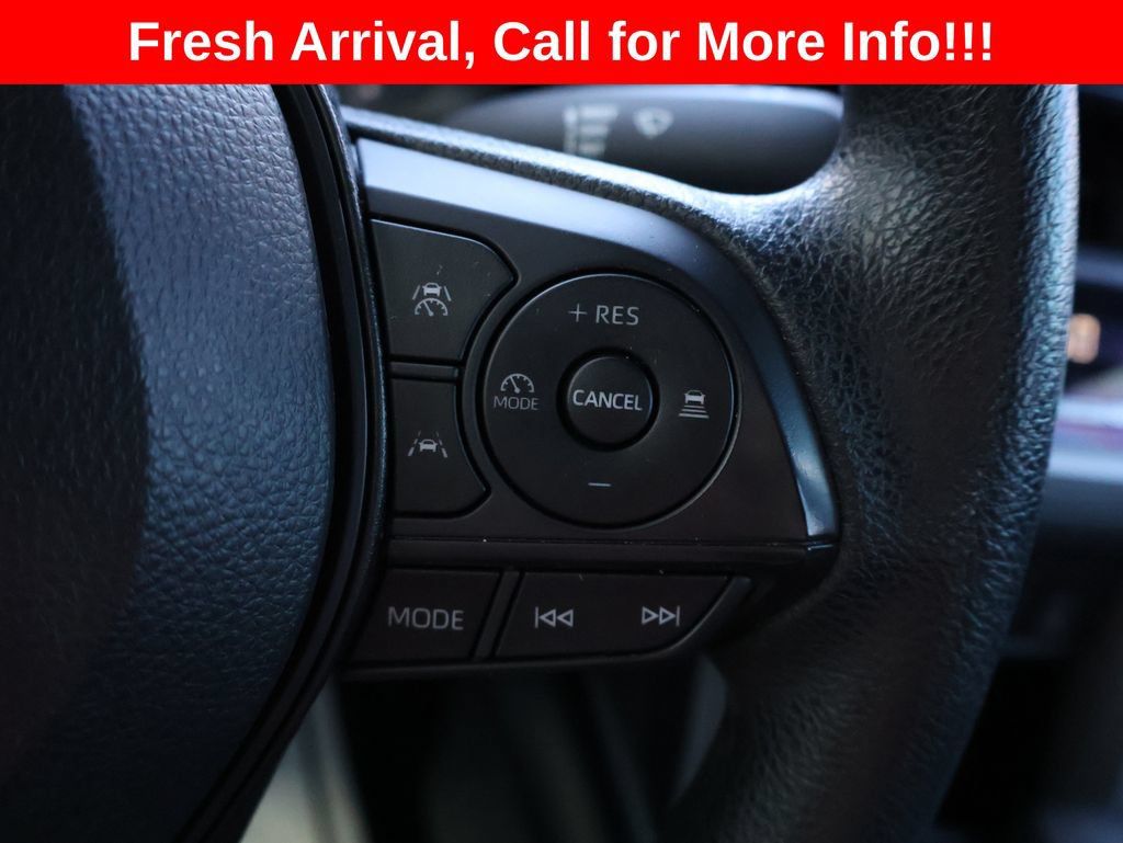 Used 2024 Toyota Corolla Cross AWD Hybrid image 27