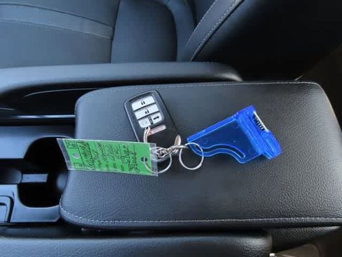 Used 2018 Honda Civic EX-L image 25