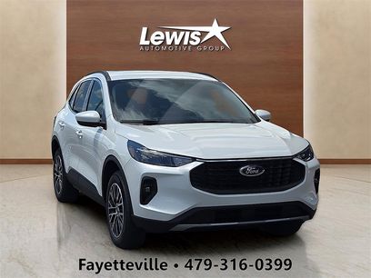 New 2025 Ford Escape SE