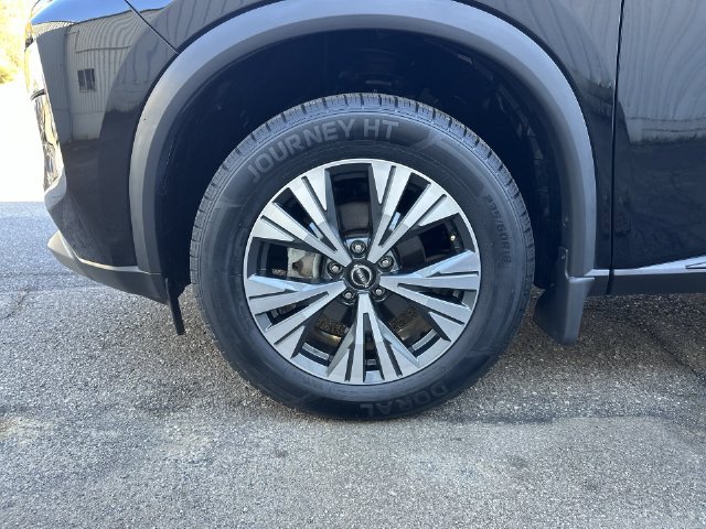Used 2023 Nissan Rogue SV AWD/4WD image 27