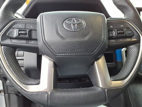 Used 2024 Toyota Tacoma TRD Off-Road image 12