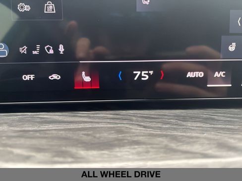 New 2025 Audi Q5 Premium image 26