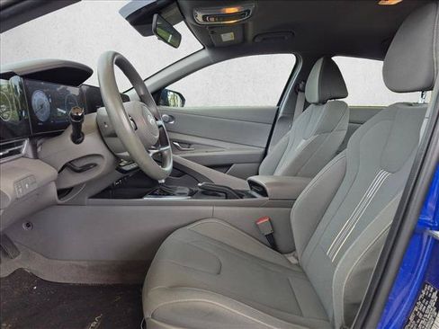 Used 2024 Hyundai Elantra SEL FWD image 14