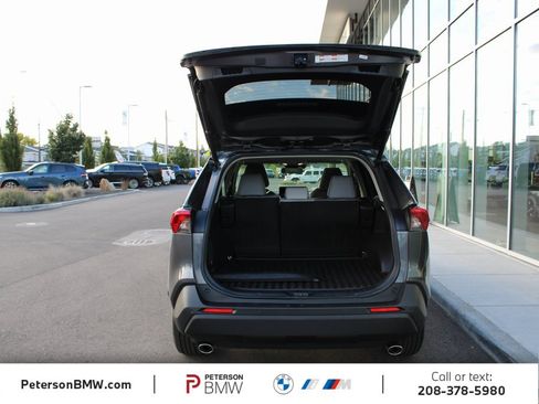 Used 2023 Toyota RAV4 XLE Premium image 11