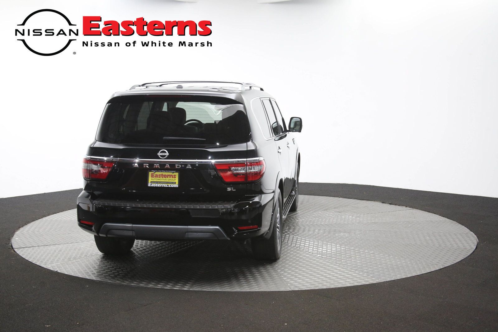 Used 2023 Nissan Armada SL w/ Captain's Chairs Package AWD/4WD image 40